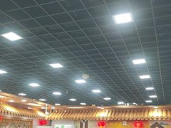 -屯老二农家铁锅炖·行业领军者(梅江店)