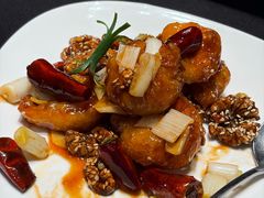 -铜锣湾·有麝自然香(渝北财富中心店)