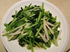 -八府香鸭·啫啫煲(华山路店)