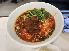 -李与白包子铺(桐梓林店)