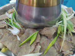 -撒拉人家.酸菜牦牛肉火锅