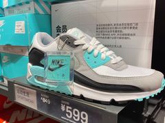 -NIKE上海青浦优选体验店