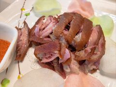 脆皮烤肘-江南大酒店·地道正宗有锅气的江西菜(中华北大街店)