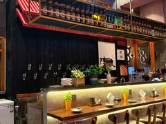 -8PINTS八品脱·日料·烧鸟·精酿小酒馆(莘庄店)