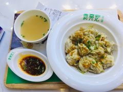 冬菇马蹄鲜肉馄饨-袁亮宏饺子云吞(侯家桥菜场店)
