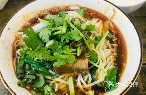 Beef Noodle Soup with Skin