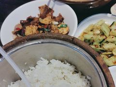 -富正毅三下锅·湘西韵味(天门山索道店)