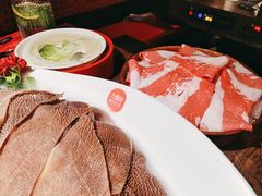 -九鼎轩脆毛肚火锅(三钢里店)