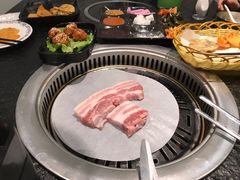 -烤路里·韩国品质自助烤肉(石路天虹4号店)