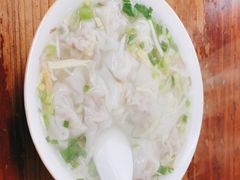 -胖子馄饨坊