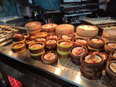 -五月罗马海鲜自助餐厅(月星环球港店)