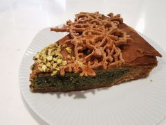 -潮一不贰·法式甜品·生日蛋糕·西式简餐(外滩店)