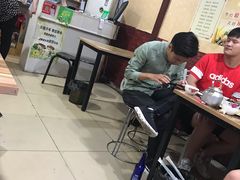 大堂-偏爱炒鸡店(宝龙店)