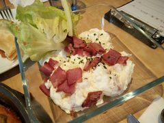 -必胜客(WOW中心城店)