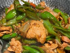 山黄皮炒黑土猪肉-桂小厨广西菜(水晶城店)