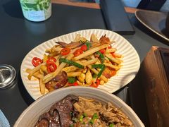 -Ameigo梅果·云贵川bistro(长宁来福士店)