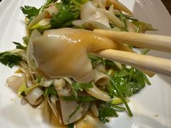 -方国老头包子·39年威海本地老字号•小船海鲜疙瘩汤
