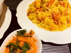 手抓饭-壹号院音乐餐厅•烤全羊•新疆菜(浐灞店)