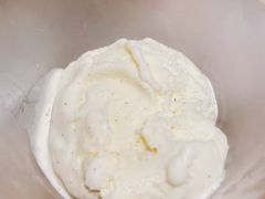 香草冰激凌-必胜客(城西银泰店)