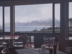 -Lake Hawea Hotel