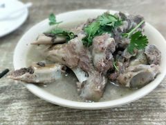 羊骨头汤-吃不够开口馅饼店(小西路店)