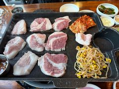 -Dombe豚(黑猪肉街店)