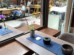 靠窗位-扫雪煮茶(西村店)
