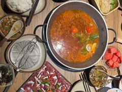 -老凯俚酸汤鱼(鸿通城店)