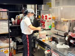 -肯德基(成山路地铁站店)