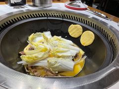 -玺炖·中国铁锅炖(南京东路店)