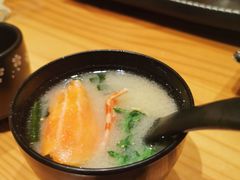 牡丹虾头煮汤-吟松日式料理(莘庄店)