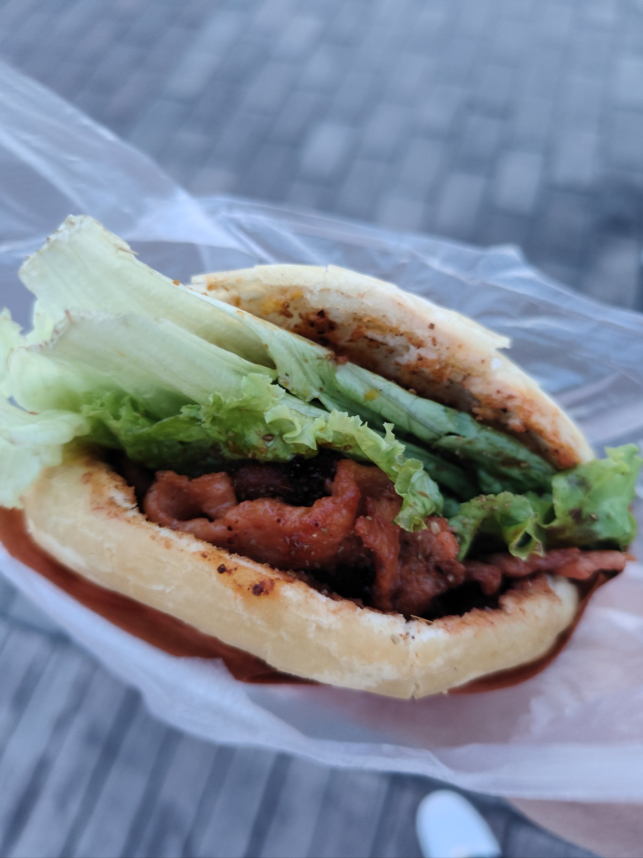 久违的鼎鼎香里脊肉夹馍