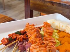 -哈尔滨小酒馆·鲜肉现穿自助烧烤(康新花园店)