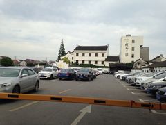 -新场古镇-停车场