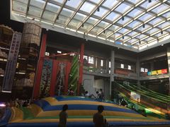 -蒙特利亲子乐园