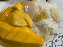 -Nings Mango Stand