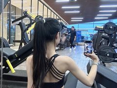 -黄金时代游泳健身云畔会所(绿地中心双子塔店)