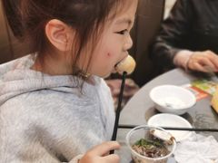 -官塘陈记鱼生·潮汕砂锅粥·牛肉火锅(潮枫路总店)