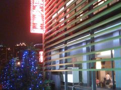 门外夜景-鼎泰丰(渔阳店)