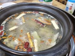 -濠轩阁特色生蚝火锅(水湾路店)