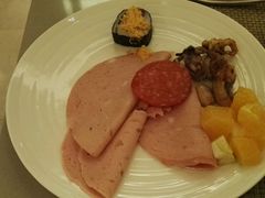 -海口绿发希尔顿酒店-田园汇自助餐·三文鱼·海鲜