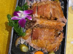 蒙古烤羊背-德乐海蒙餐