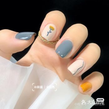 这个灰高级今日份小清新美甲