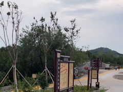 -鬼笑石后山停车场