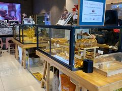 面包甜点陈列柜-熊叔熊婶面包房(团结湖店)