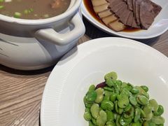 -艳阳天·非遗楚菜(武汉客厅店)