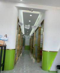 -苗医生专业祛痘·皮肤管理