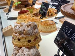 -SKROLL卡特司库·蛋糕定制·生吐司·司康(古北程家桥店)