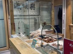 面包甜点陈列柜-戚顺兴盐水鸭(新街口明瓦廊店)