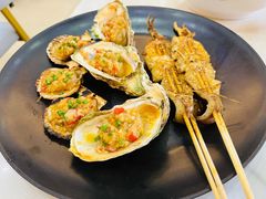 -覃记海鲜美食餐厅